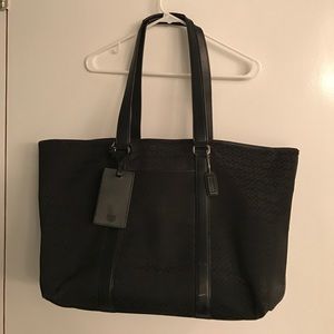 Black COACH weekender/large tote
